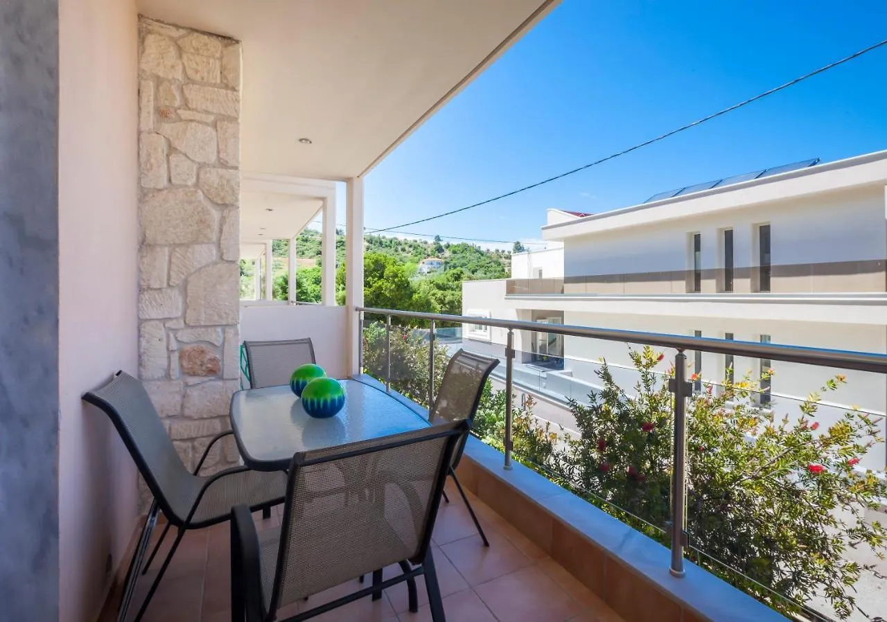 Darina central Accommodation Pefkochori 0*,  Grecia