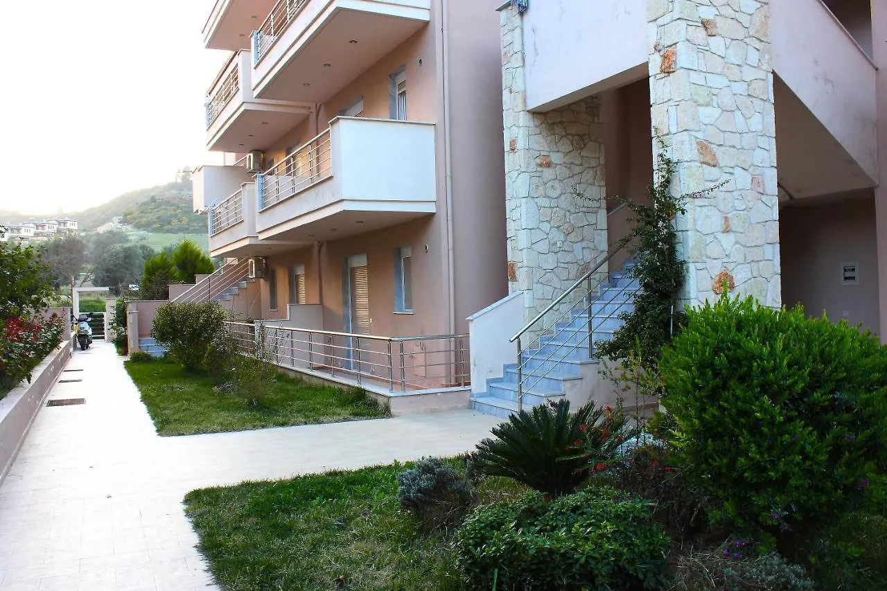 Darina Central Accommodation Pefkochori Greece